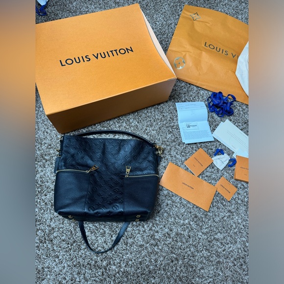 melie m empreinte louis vuitton black Handbag - Picture 3 of 11